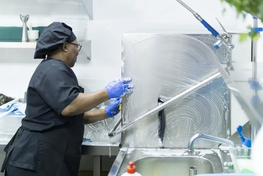 Tipos de desinfectantes | Soluciones efectivas para la higiene industrial